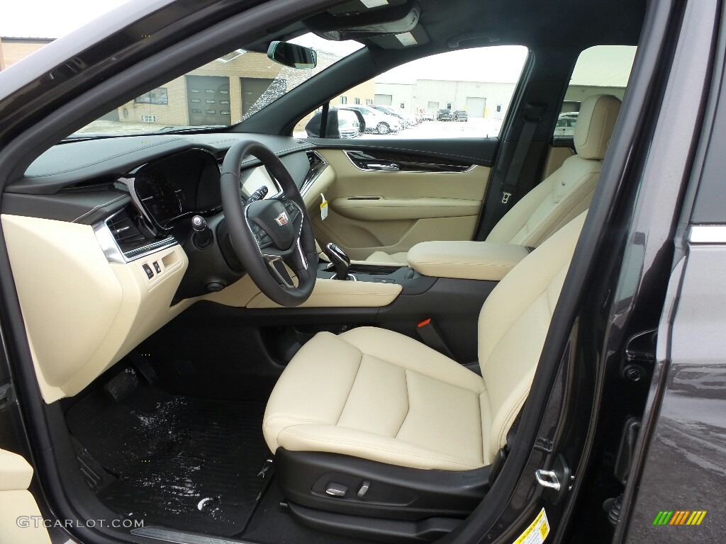 Sahara Beige Interior 2017 Cadillac XT5 FWD Photo #118638989
