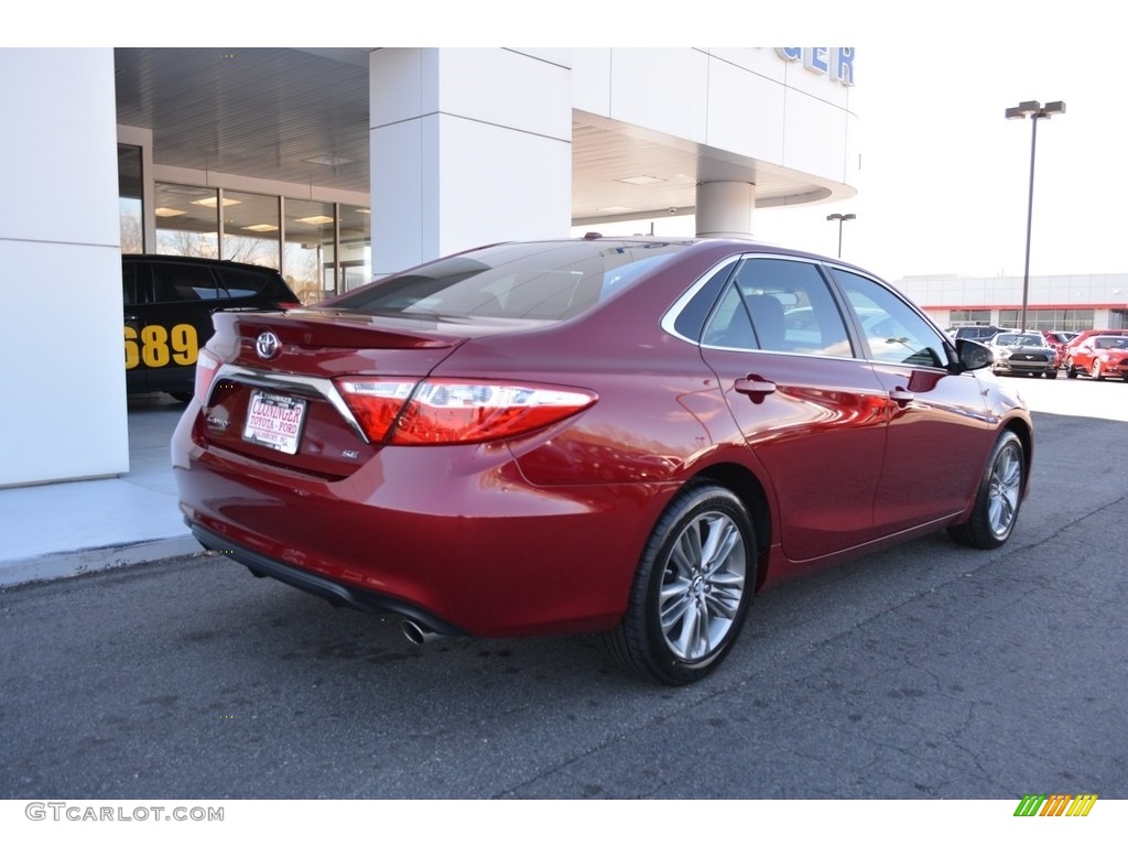 2015 Camry SE - Ruby Flare Pearl / Black photo #3