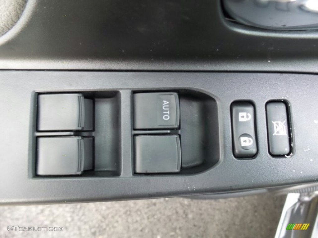 2017 Toyota Yaris 5-Door LE Controls Photo #118642112