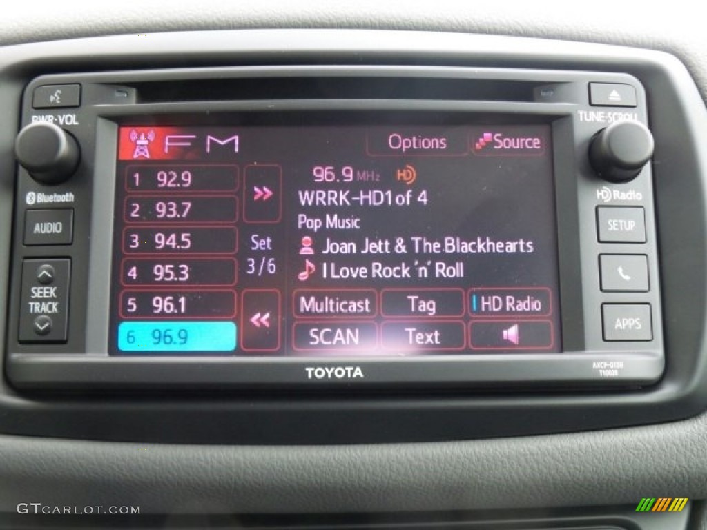 2017 Toyota Yaris 5-Door LE Audio System Photos