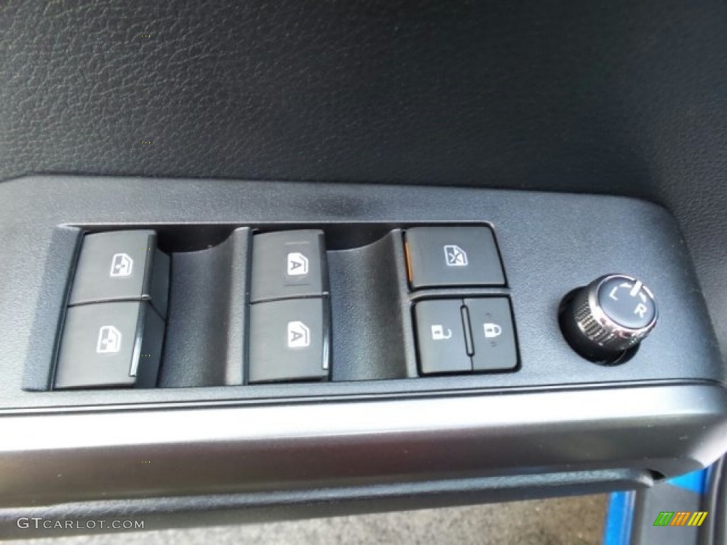 2017 Toyota Tacoma TRD Sport Double Cab 4x4 Controls Photo #118642907