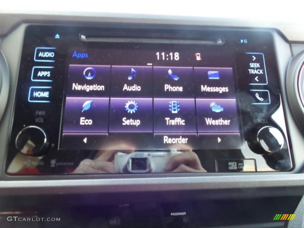 2017 Toyota Tacoma TRD Sport Double Cab 4x4 Controls Photo #118643168