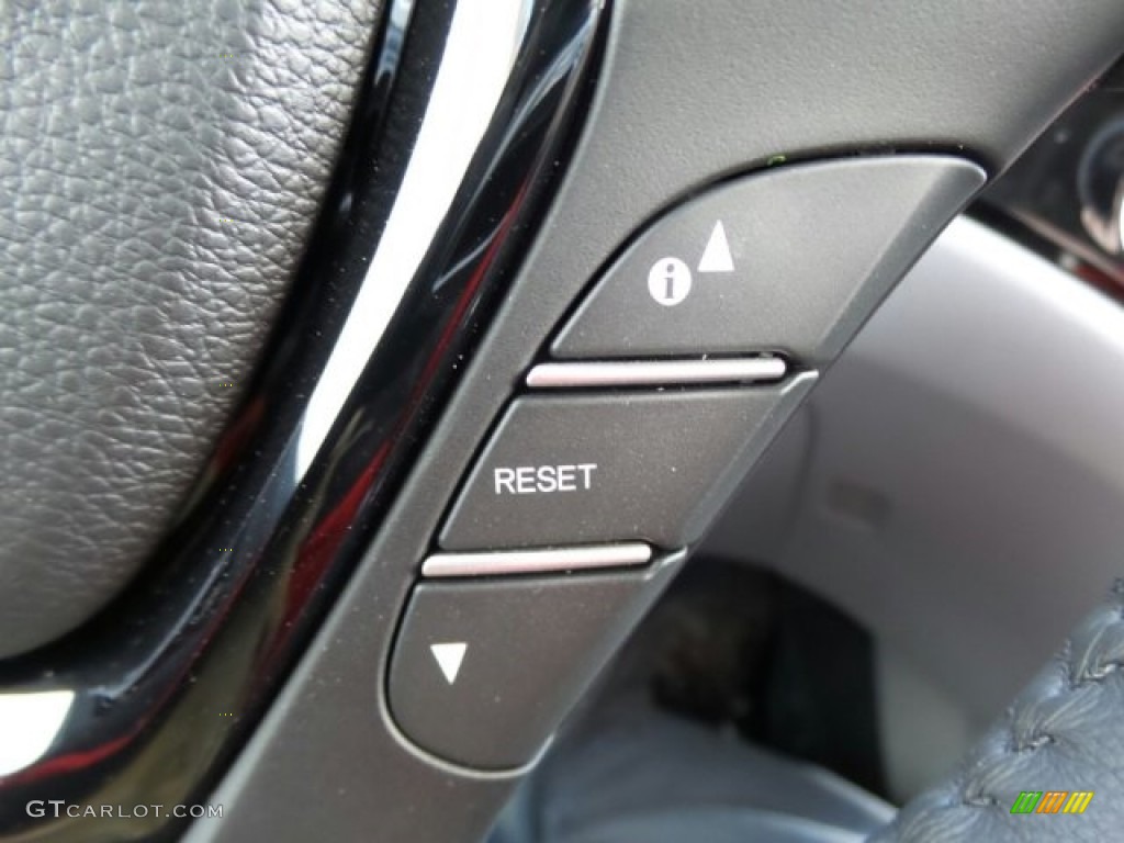 2017 Honda Pilot Elite AWD Controls Photo #118645502