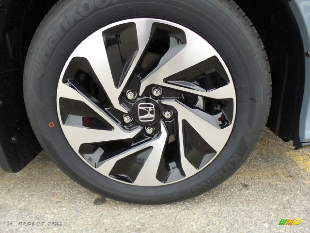 2017 Honda Civic LX Hatchback Wheel Photos