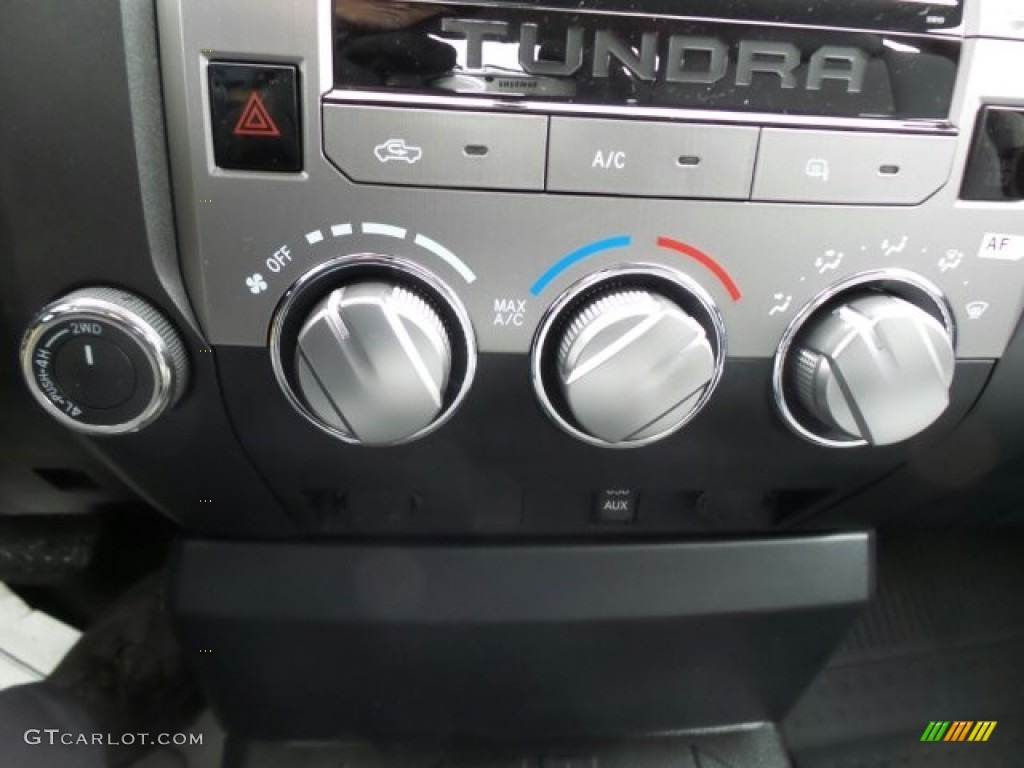2017 Toyota Tundra SR Double Cab 4x4 Controls Photos