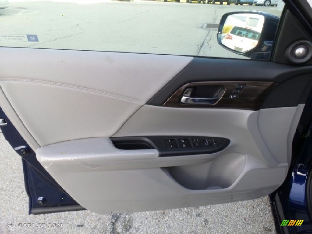 2017 Honda Accord EX-L Sedan Door Panel Photos