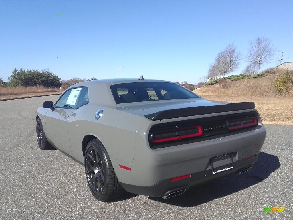 2017 Challenger R/T Scat Pack - Destroyer Grey / Black photo #8