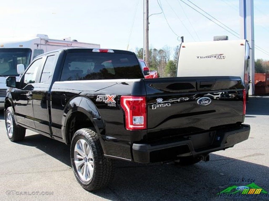 2017 F150 XL SuperCab 4x4 - Shadow Black / Earth Gray photo #3
