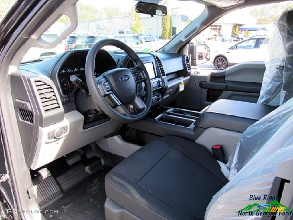 2017 F150 XL SuperCab 4x4 - Shadow Black / Earth Gray photo #26