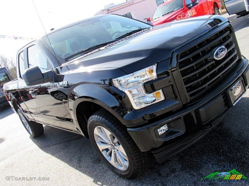 2017 F150 XL SuperCab 4x4 - Shadow Black / Earth Gray photo #29