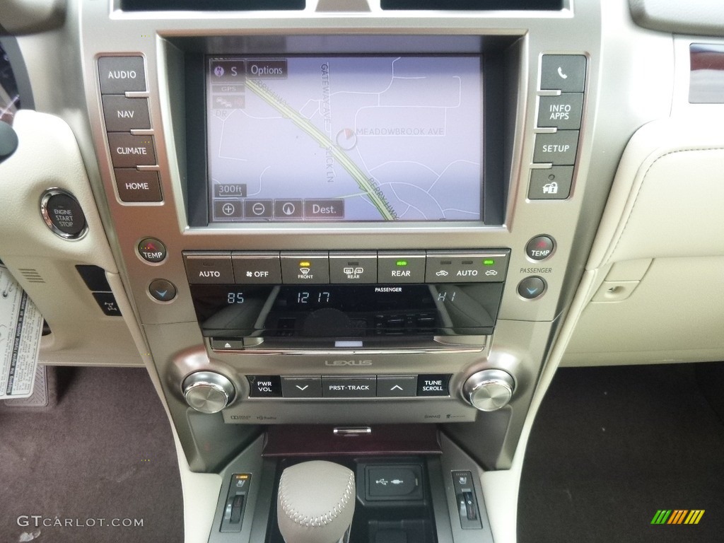 2017 Lexus GX 460 Controls Photo #118659656