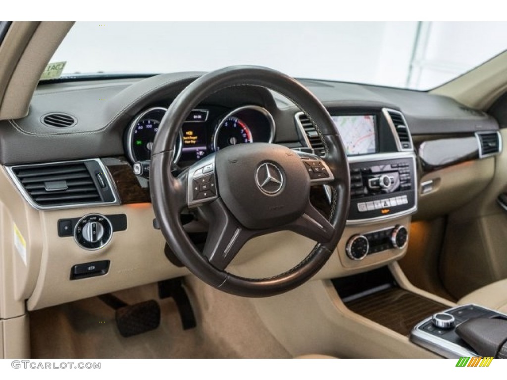 2013 Mercedes-Benz GL 450 4Matic Dashboard Photos