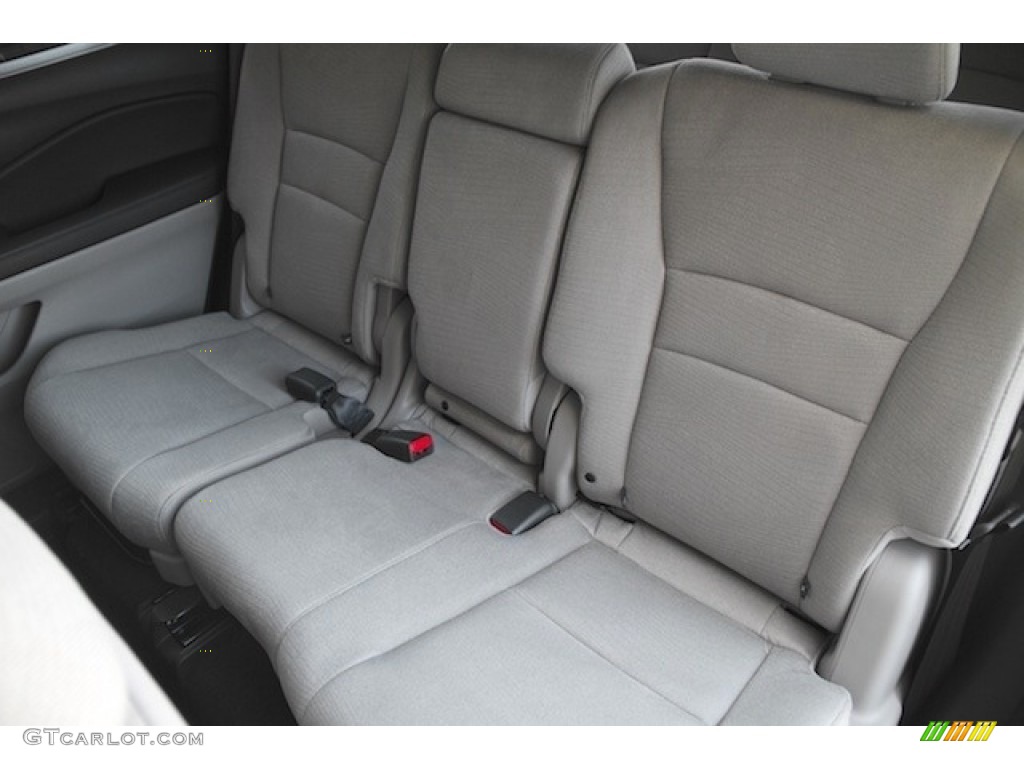 2017 Honda Pilot EX Rear Seat Photos