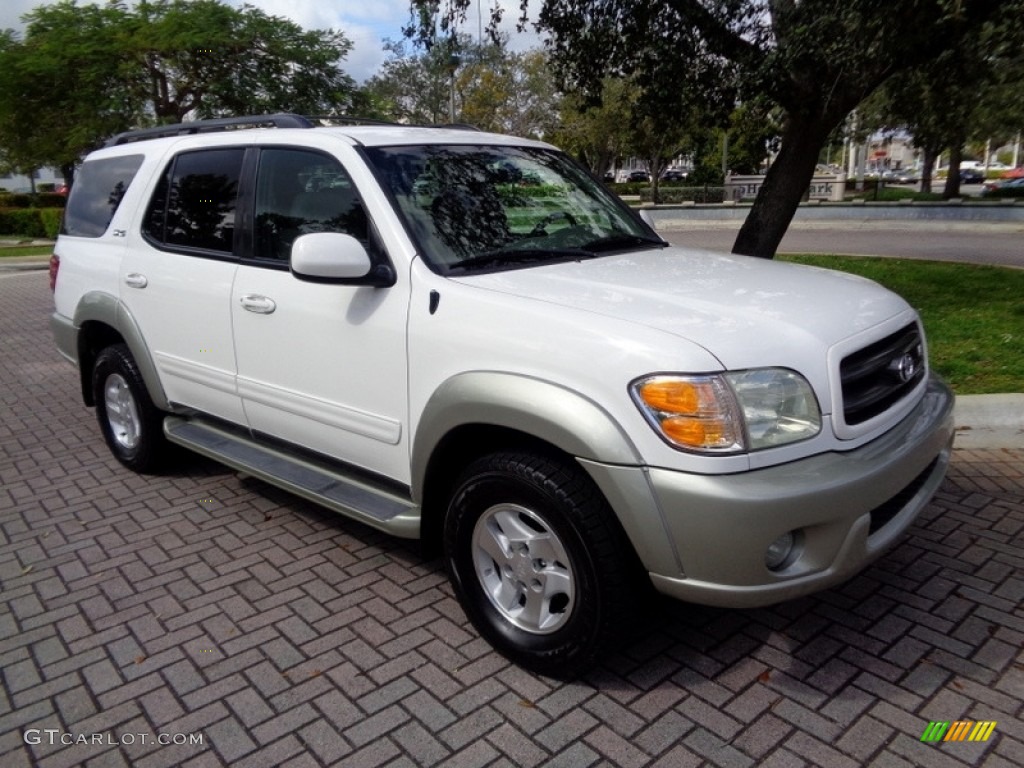 2004 Toyota Sequoia SR5 Exterior Photos