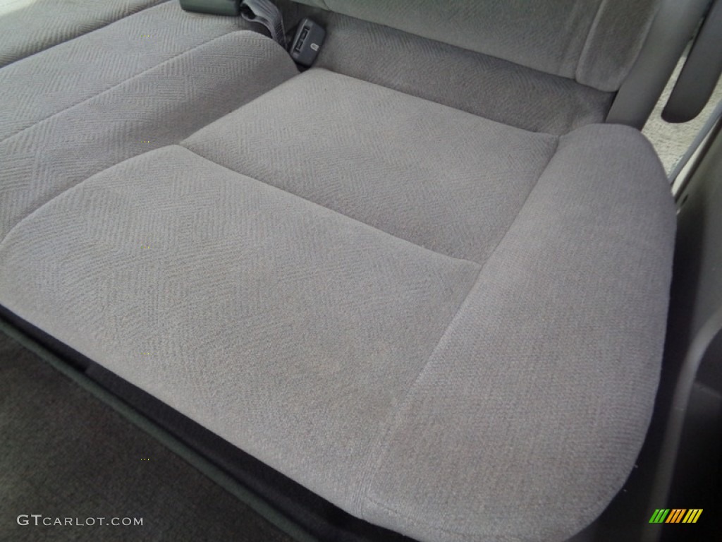 2004 Sequoia SR5 - Natural White / Charcoal photo #64