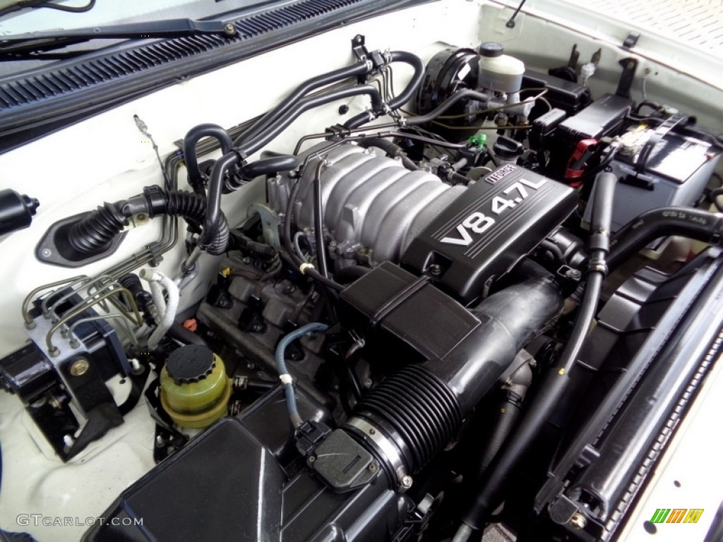 2004 Toyota Sequoia SR5 Engine Photos