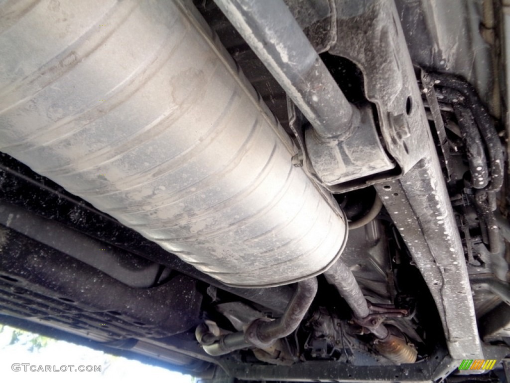 2004 Toyota Sequoia SR5 Undercarriage Photo #118665396