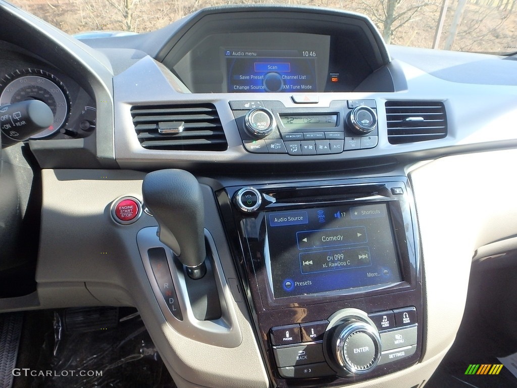 2017 Honda Odyssey EX-L Controls Photo #118668606
