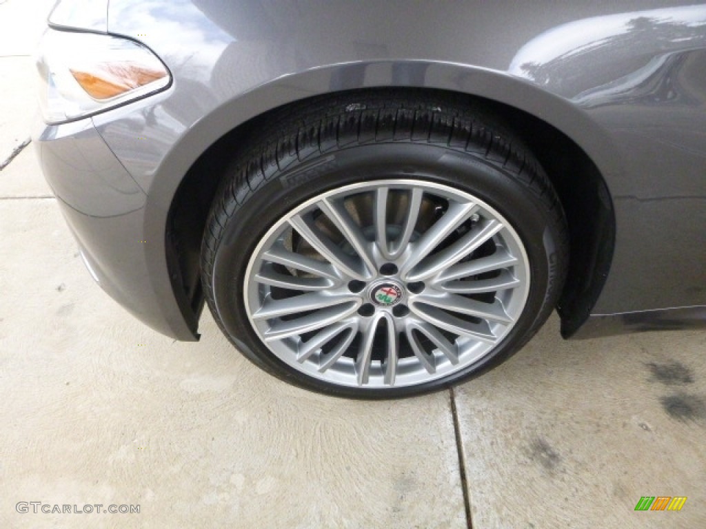 2017 Alfa Romeo Giulia Ti AWD Wheel Photo #118670397