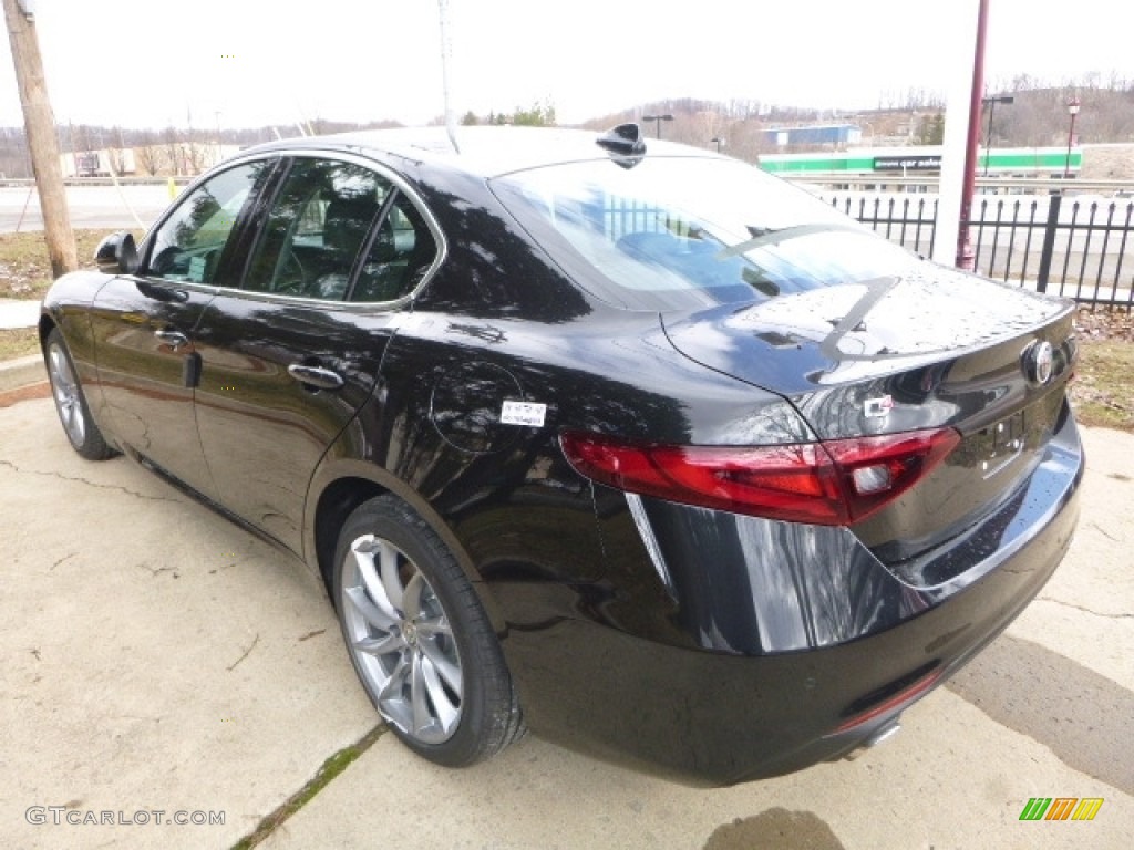 Vulcano Black Metallic 2017 Alfa Romeo Giulia AWD Exterior Photo #118670934