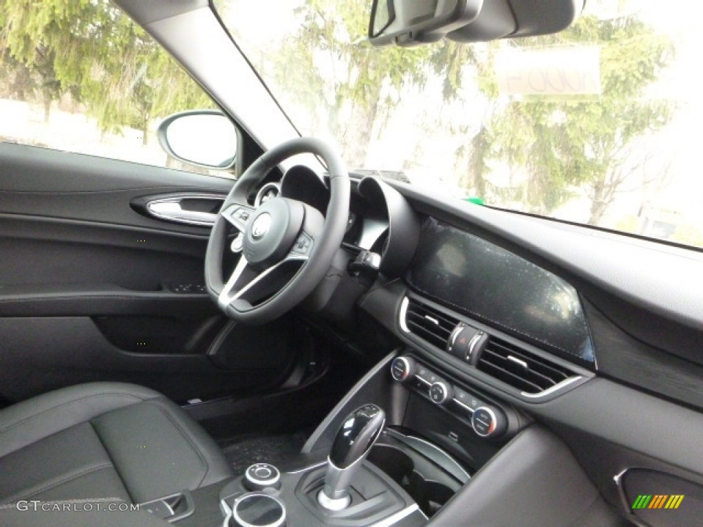 2017 Alfa Romeo Giulia AWD Black Dashboard Photo #118670997