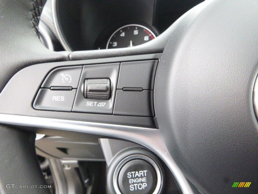 2017 Alfa Romeo Giulia AWD Controls Photo #118671126