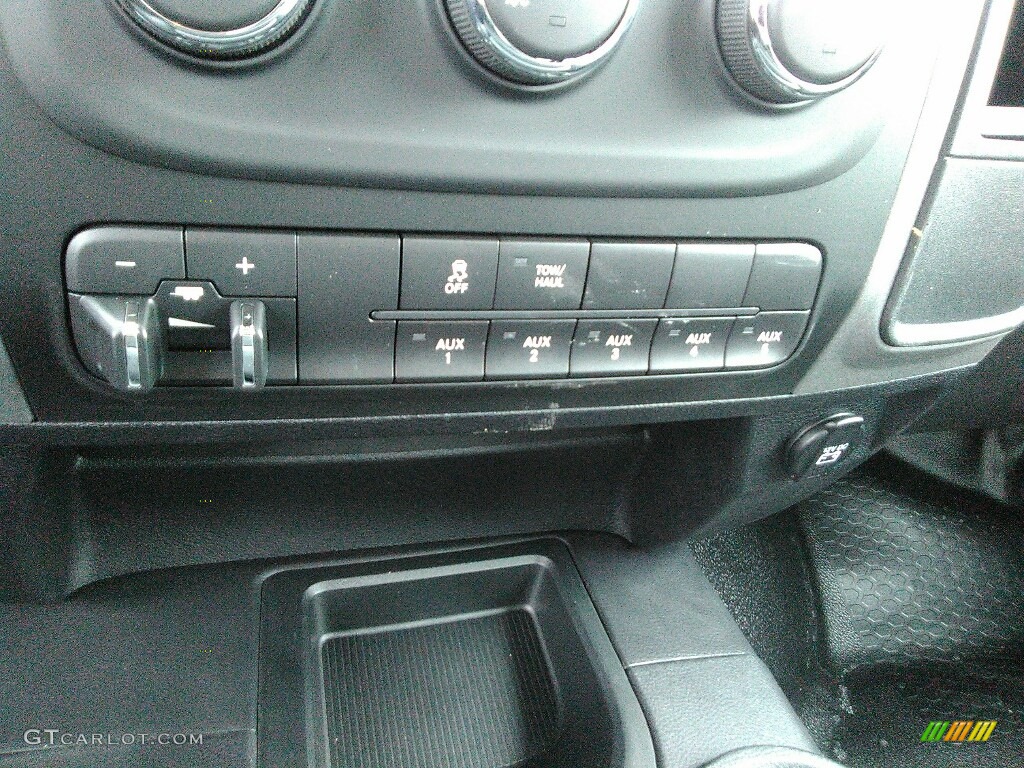 2017 Ram 2500 Tradesman Regular Cab 4x4 Controls Photo #118673556