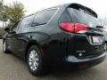 Brilliant Black Crystal Pearl - Pacifica Touring Photo No. 5