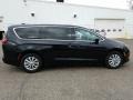 Brilliant Black Crystal Pearl - Pacifica Touring Photo No. 8