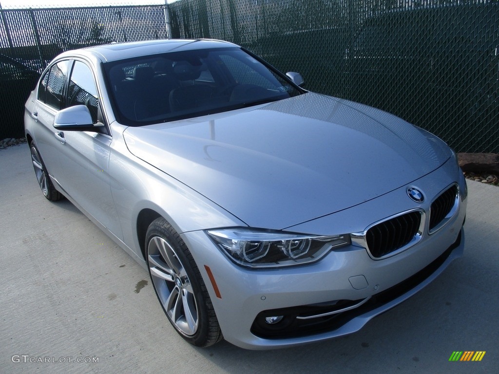 2017 3 Series 330i xDrive Sedan - Glacier Silver Metallic / Black photo #5