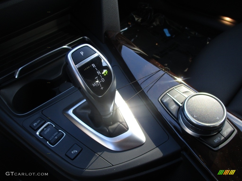 2017 3 Series 330i xDrive Sedan - Glacier Silver Metallic / Black photo #16