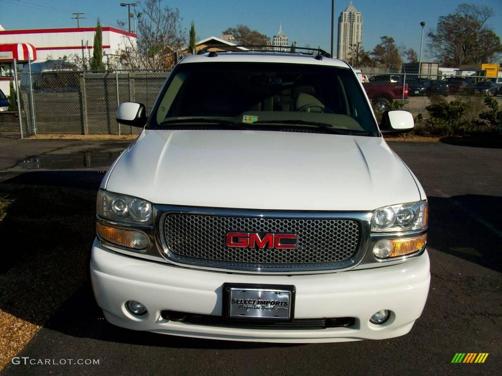 2004 Yukon Denali AWD - Summit White / Sandstone photo #4