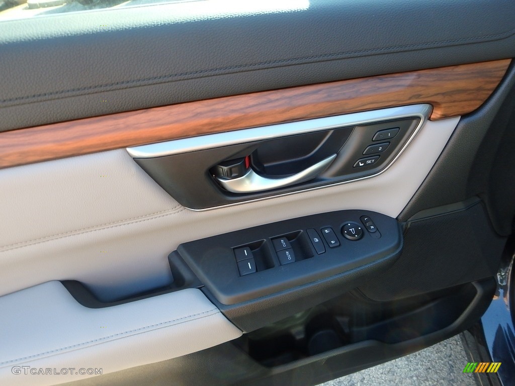 2017 CR-V Touring AWD - Gunmetal Metallic / Gray photo #11
