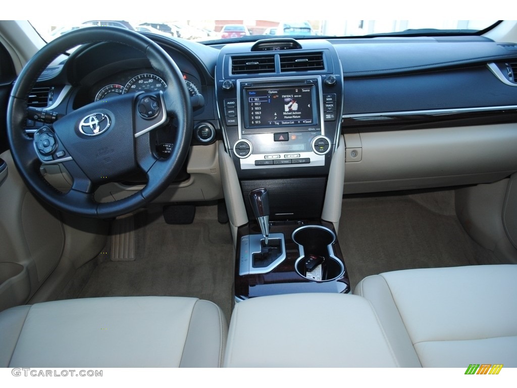 2014 Camry XLE V6 - Attitude Black Metallic / Ivory photo #9