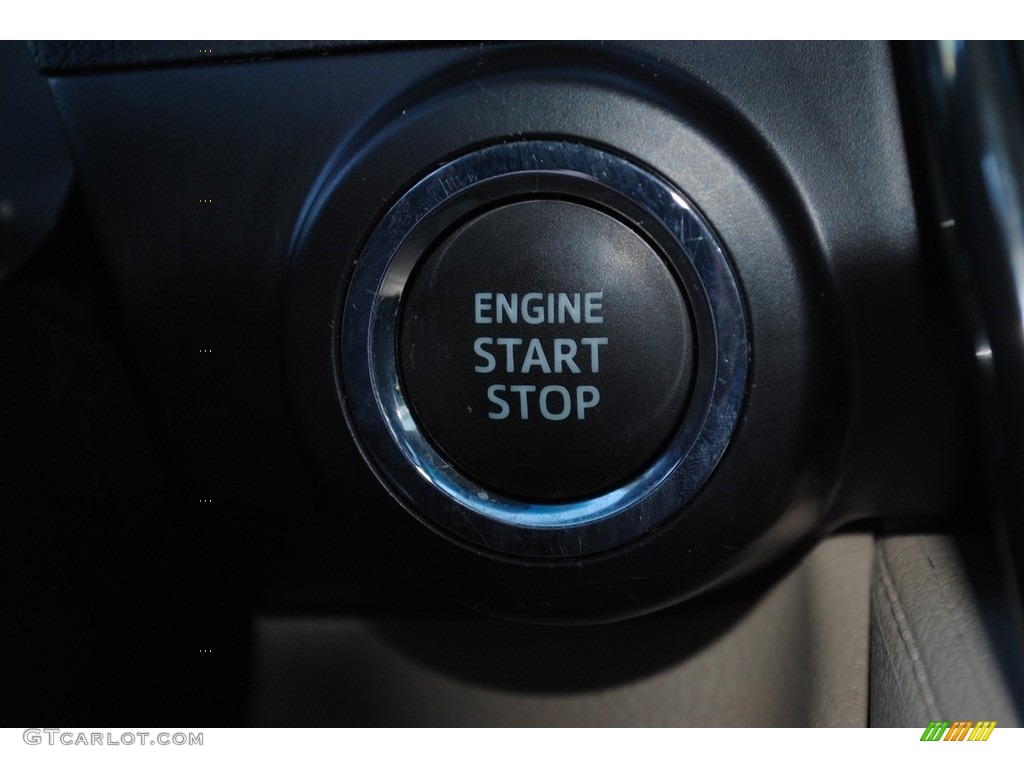 2014 Camry XLE V6 - Attitude Black Metallic / Ivory photo #22