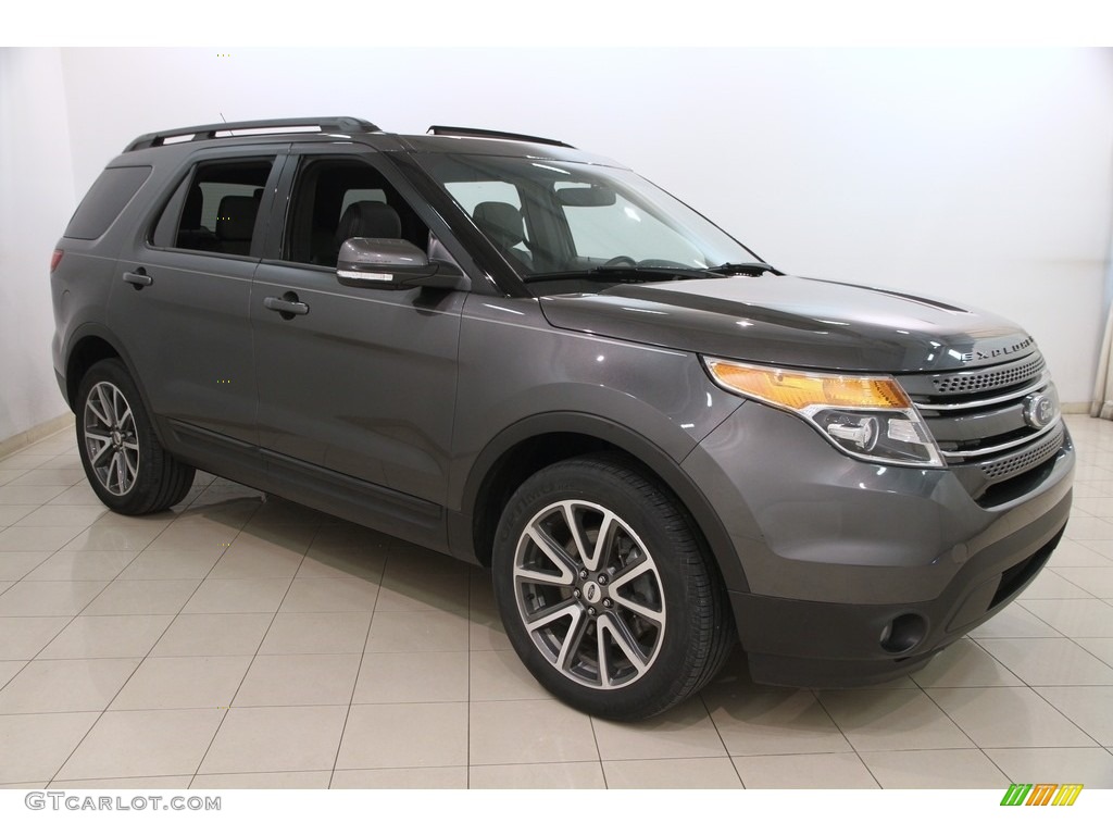 2015 Explorer XLT 4WD - Magnetic / Charcoal Black photo #1