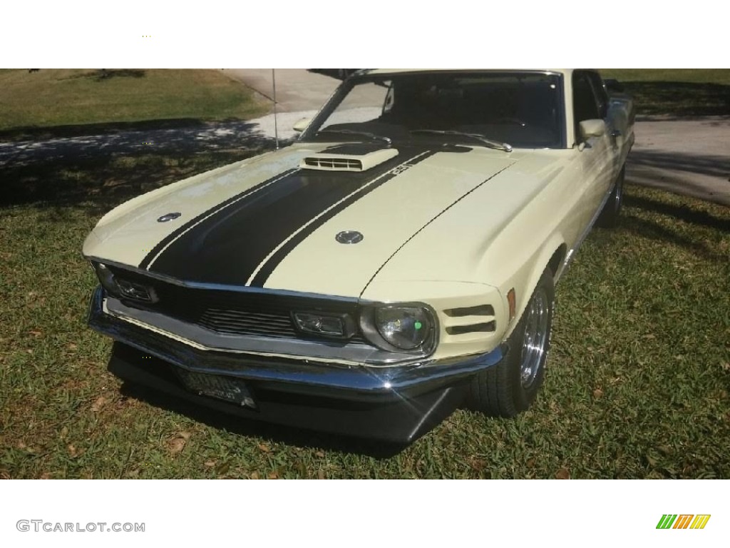 1970 Mustang Mach 1 - Light Ivy Yellow / Black photo #2