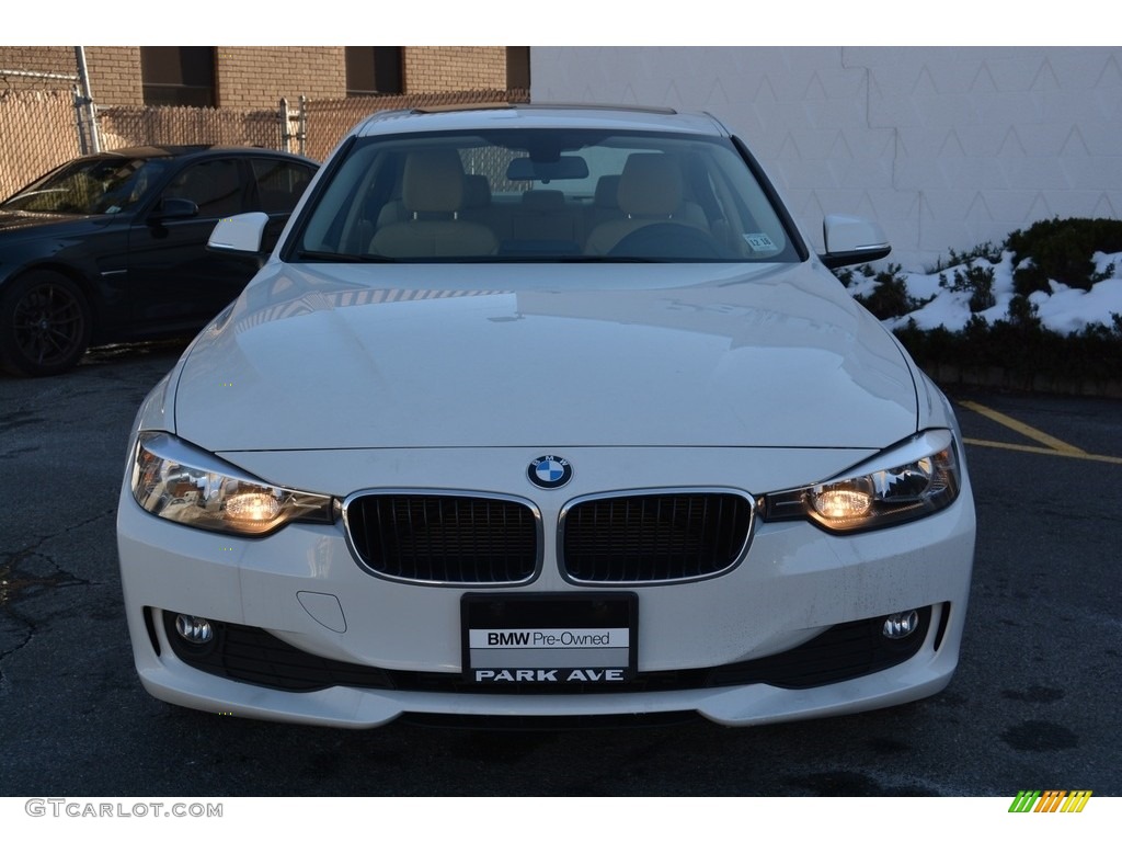 2014 3 Series 320i xDrive Sedan - Alpine White / Venetian Beige photo #7