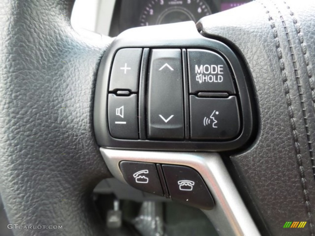 2017 Toyota Sienna LE AWD Controls Photo #118713534