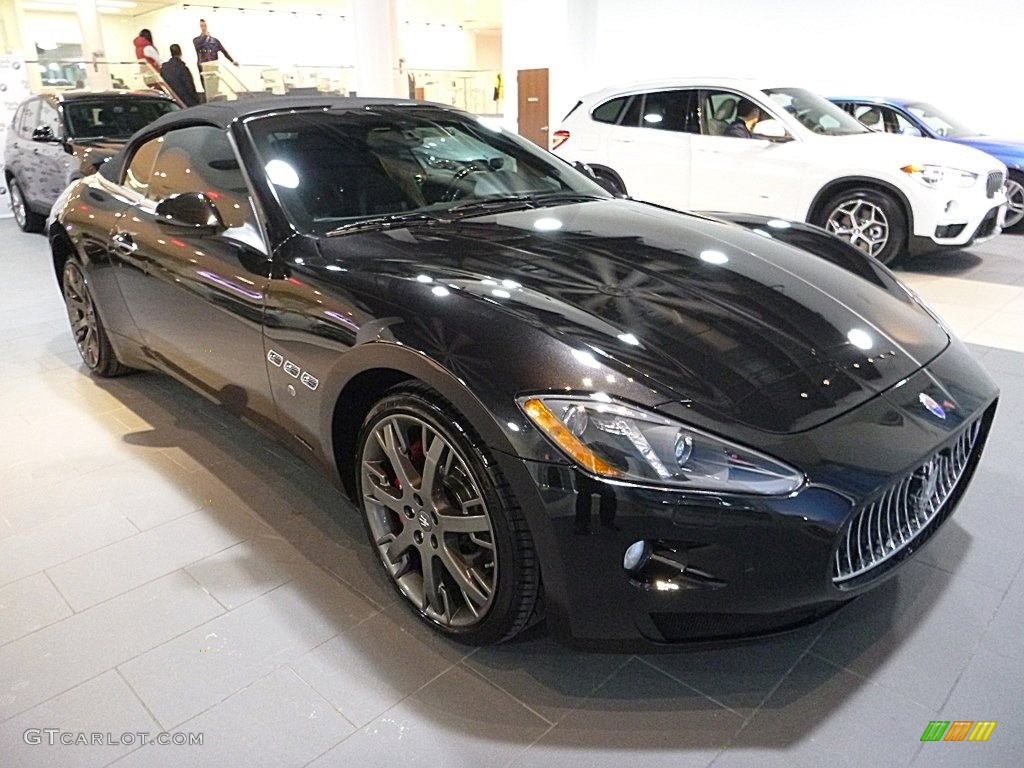 2014 GranTurismo Convertible GranCabrio - Nero Carbonio (Black Metallic) / Nero photo #7