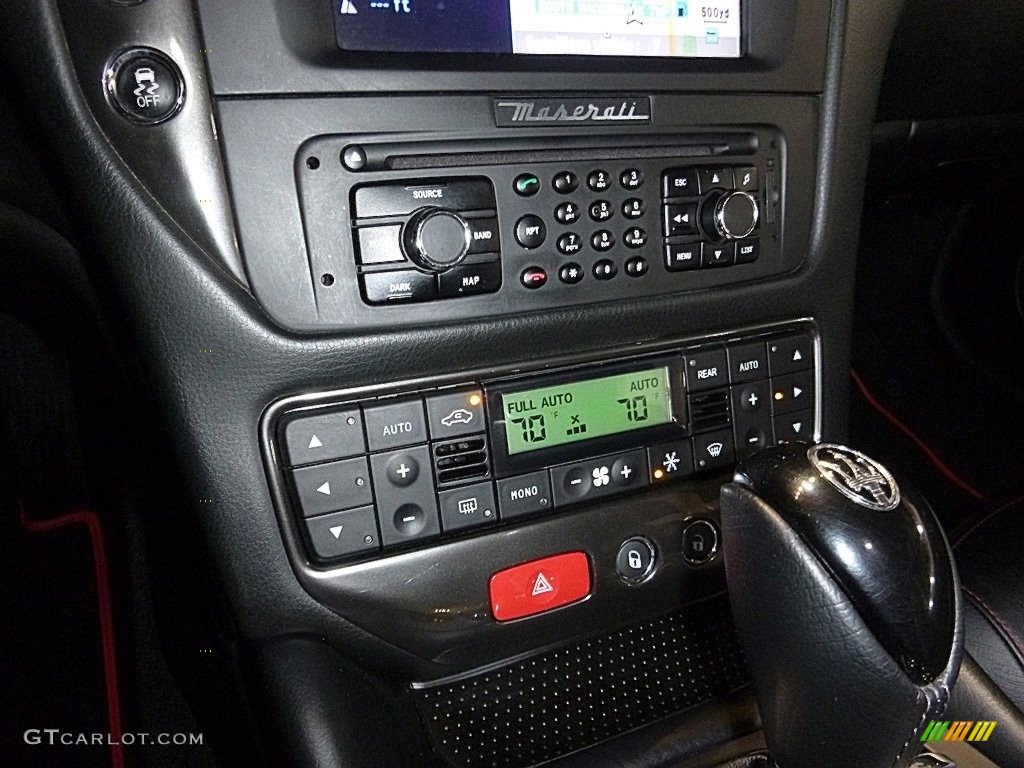 2014 Maserati GranTurismo Convertible GranCabrio Controls Photo #118714137