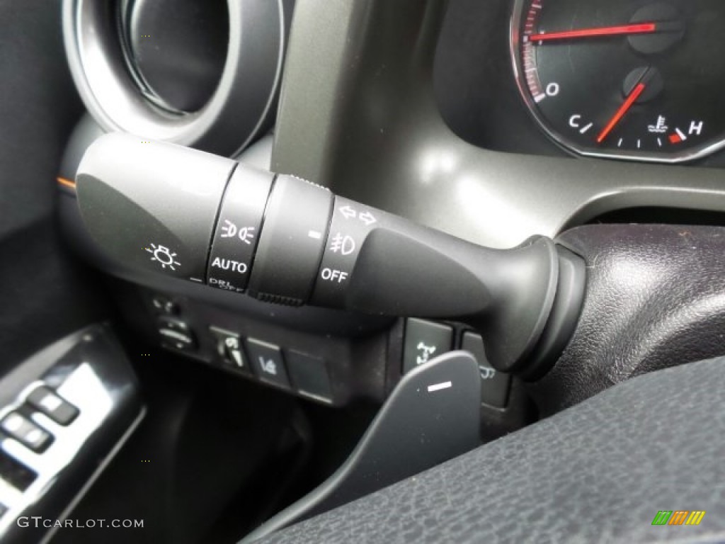2017 Toyota RAV4 SE AWD Controls Photo #118718310
