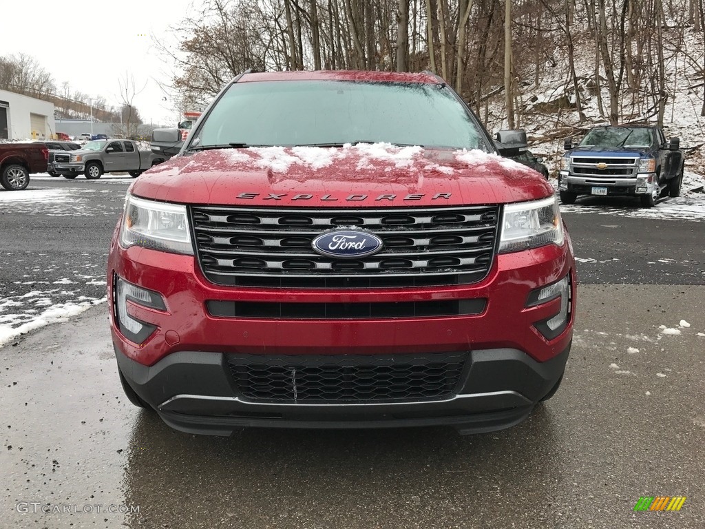 2017 Explorer XLT 4WD - Ruby Red / Sport Appearance Dark Earth Gray photo #2