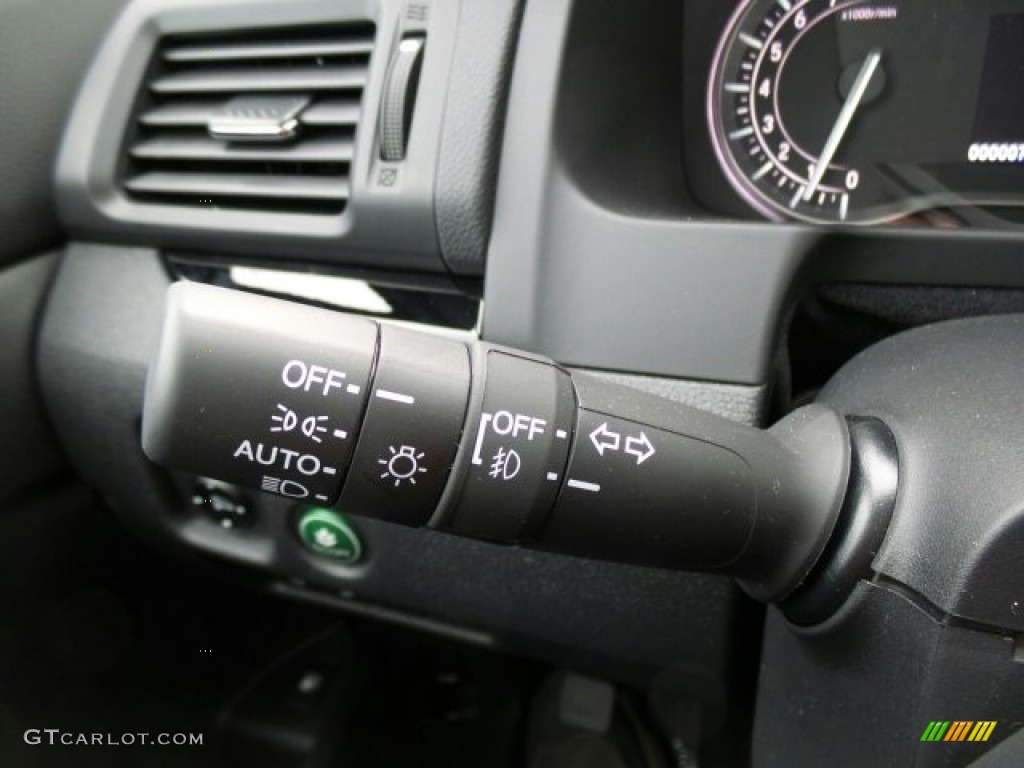 2017 Honda Ridgeline RTL-E AWD Black Edition Controls Photo #118723037