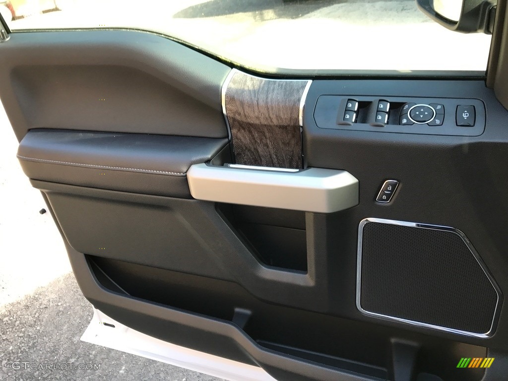 2017 Ford F350 Super Duty Lariat SuperCab 4x4 Medium Earth Gray Door Panel Photo #118723875