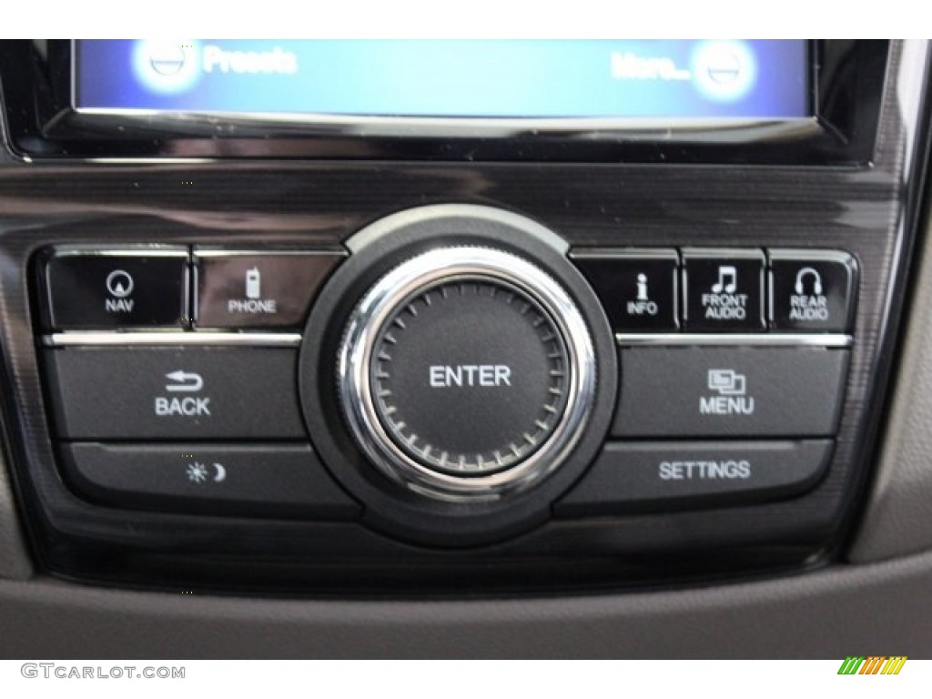 2017 Honda Odyssey Touring Elite Controls Photo #118724262