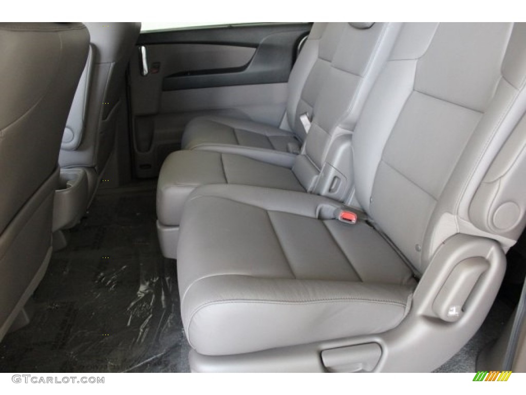 2017 Honda Odyssey Touring Elite Rear Seat Photo #118724379