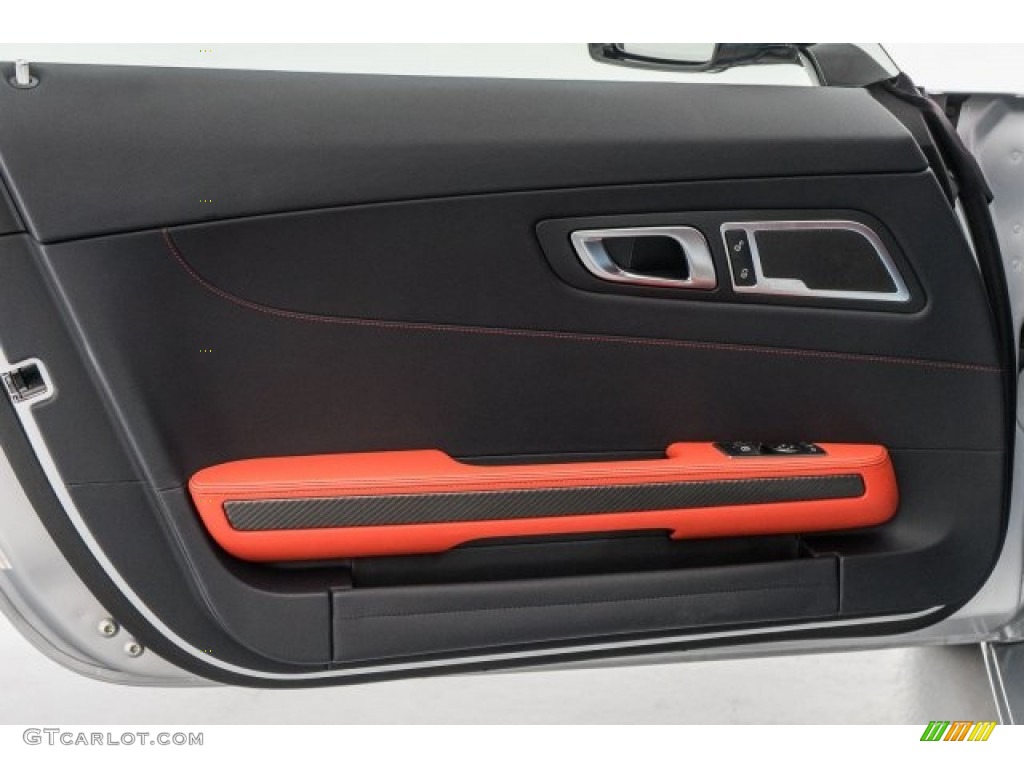 2017 Mercedes-Benz AMG GT S Coupe Red Pepper/Black Door Panel Photo #118726596