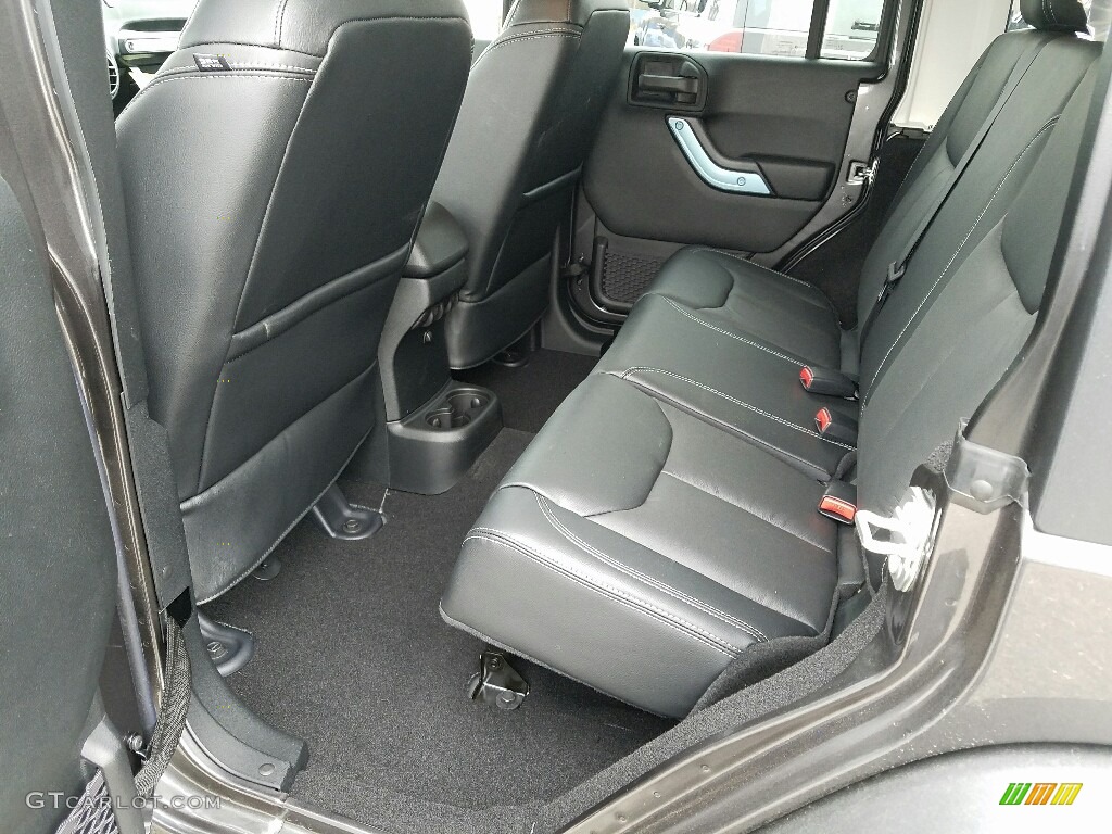 Black Interior 2017 Jeep Wrangler Unlimited Rubicon 4x4 Photo #118726722