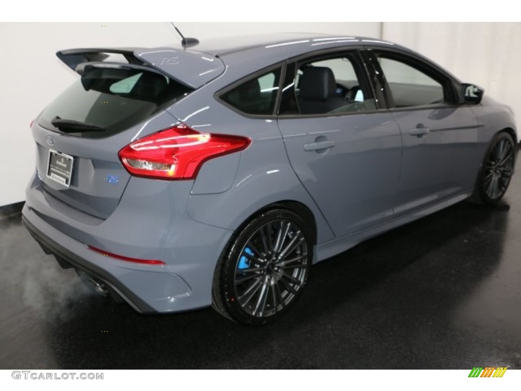 2017 Focus RS Hatch - Stealth Gray / Charcoal Black Recaro Leather photo #8
